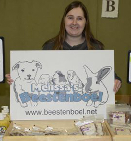 Melissa Adriaansen, eigenaar Beestenboel.net, Melissa's Beestenboel, Steenbergen, Noord-Brabant, Dierenspeciaalzaak, dierenwinkel, dierenwebwinkel, speciaalzaak dieren